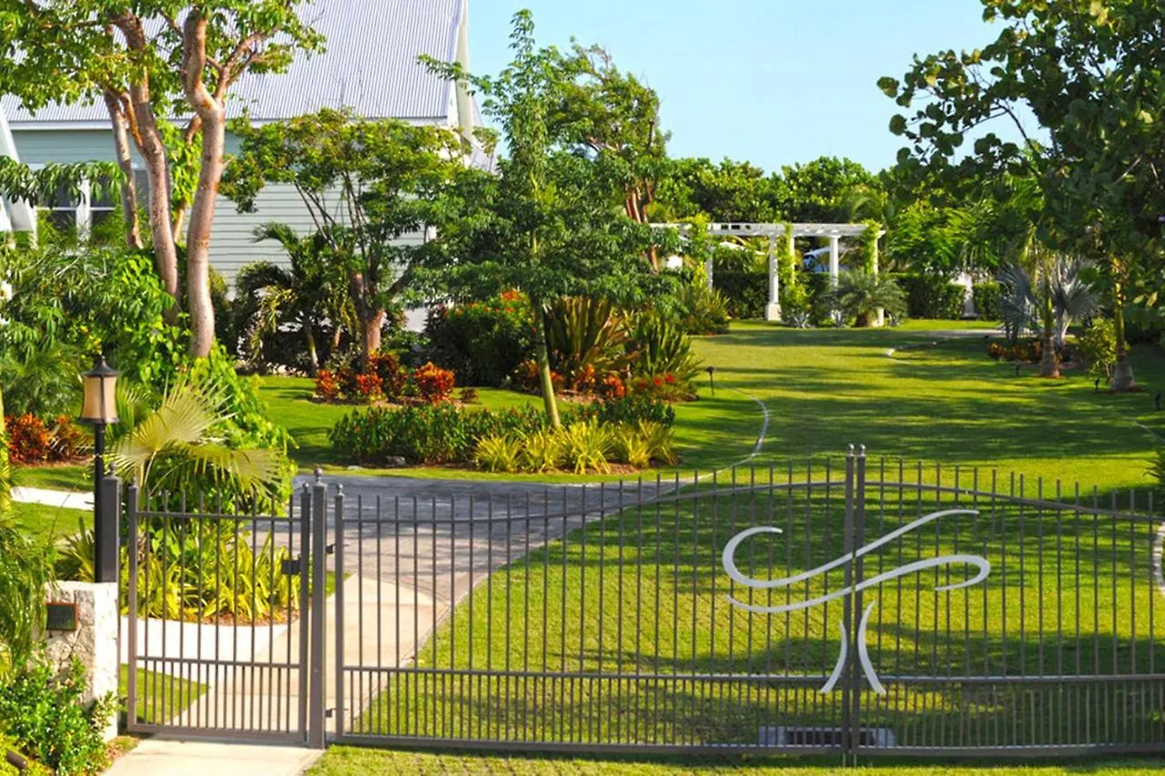 Avocado Cottage - Micro-Resort In West Bay Kajmán-szigetek